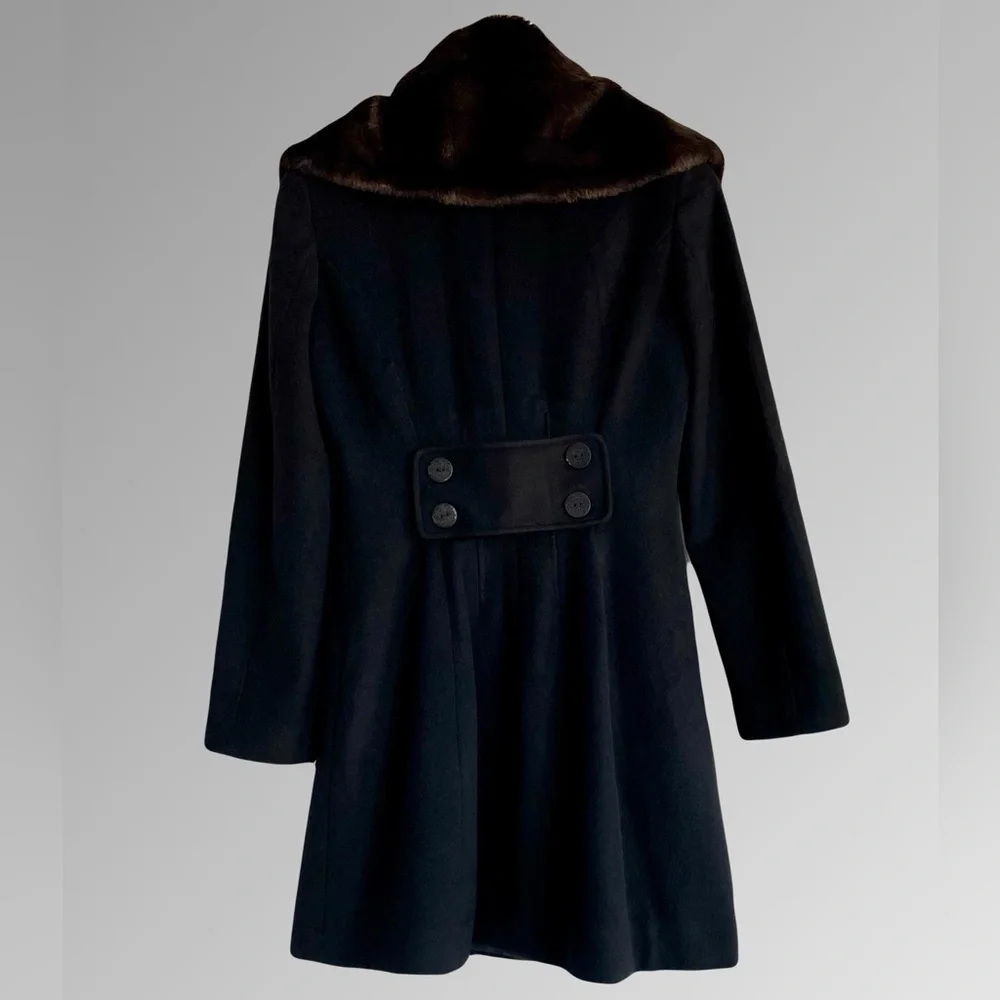 Tahari Black Wool Blend Coat with Brown Faux Fur Collar - Picture 4 of 10